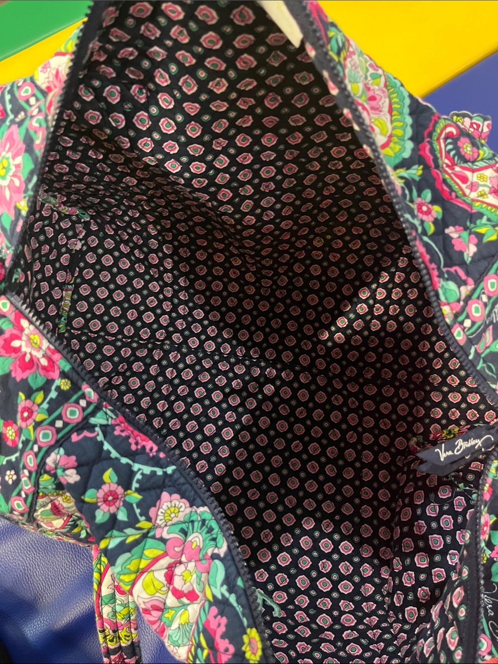 Vera Bradley large duffel bag JLH - Picture 9 of 9
